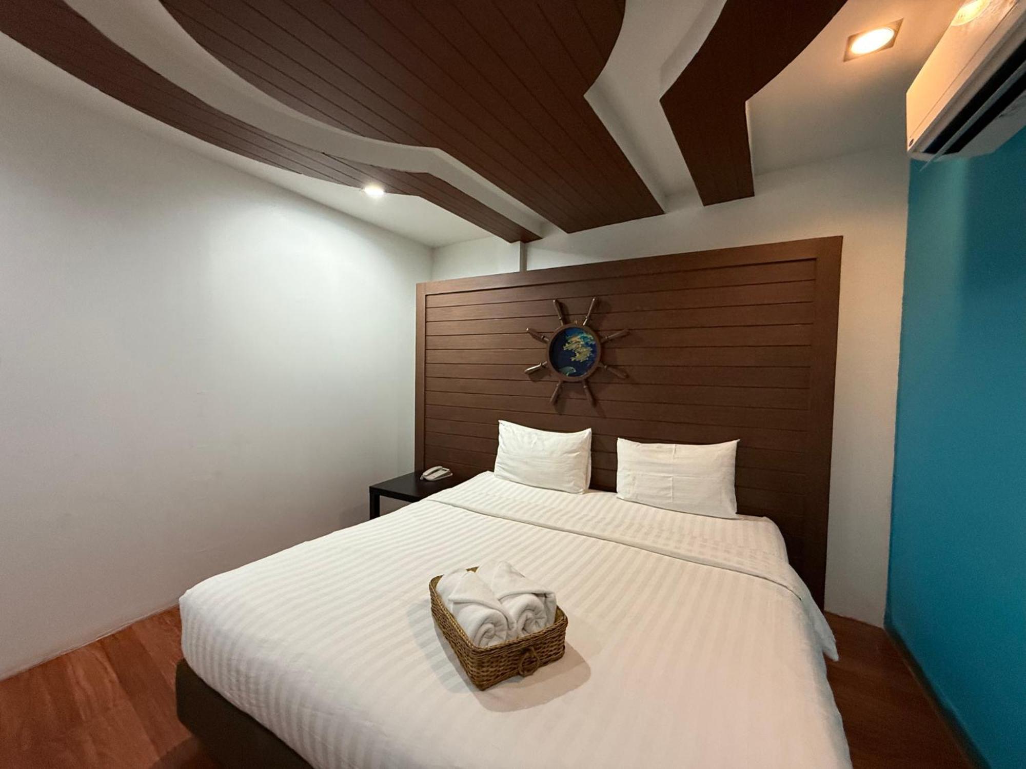 Bed By Cruise Hotel At Samakkhi-Tivanont Nonthaburi Exterior foto